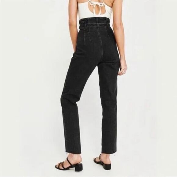 Abercrombie & Fitch Mom Belted Jean Size 26 Short - Picture 2 of 7